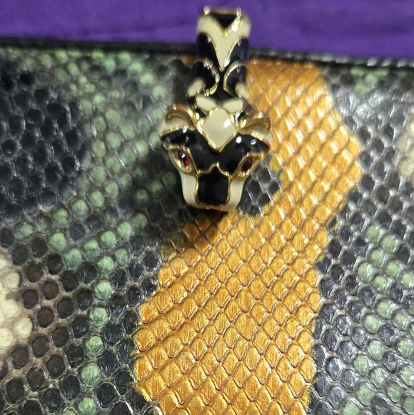 Gucci Python Continental Wallet With Tiger Head Closure With COA - Picture 3 of 16